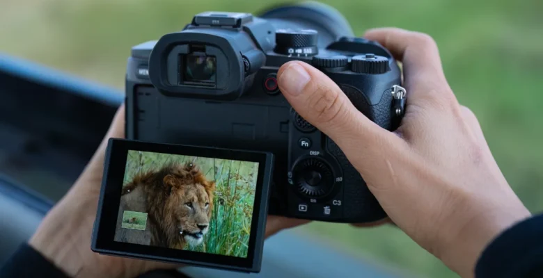 Sony RX10 Mark V Yapay Zeka Desteğiyle Tanıtıldı