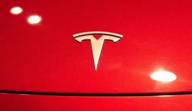 Tesla 10 Milyonuncu Elektrikli Aracını Üretti