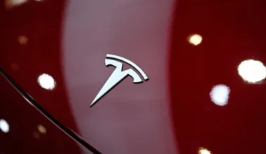 Tesla Gelirlerini Artırdı Ancak Nakit Akışında Sıkıntı Yaşıyor