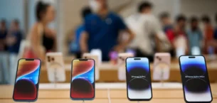 Tim Cook: iPhone Yetiştiremiyoruz