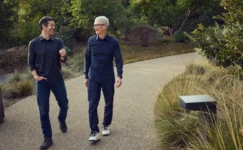 Tim Cook’tan John Ternus’a: Apple’da Geçiş Süreci Nasıl İlerliyor?