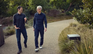 Tim Cook’tan John Ternus’a: Apple’da Geçiş Süreci Nasıl İlerliyor?