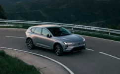 Volvo EX60 Yollara Çıkmadan Sürpriz Yaptı: Beklentilerin Üzerinde Menzil!