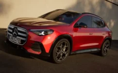 Yeni Nesil Mercedes-Benz GLA Elektrikli Seçenekleriyle Tanıtıldı
