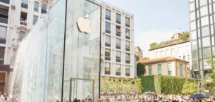Apple’ın iPhone Reklamı Tartışma Yarattı: Elektronik Bakıcılık İddiası