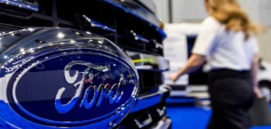 GM ve Ford Yatırımcı Görüşmelerinde Elektrikli Araçları Gündemden Düşürdü