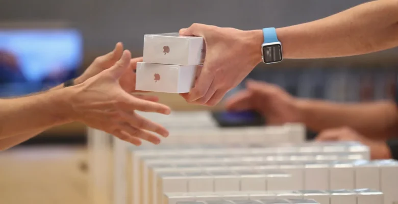 Küresel Akıllı Telefon Gelirlerinin Yarısı Apple’dan Geldi