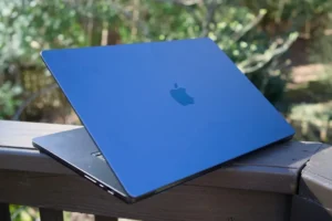 MacBook Ultra için Geri Sayım Başladı: İşte Bilinenler