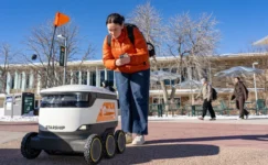 Otonom Teslimatın Sınırları: Kurye Robotlar İnsan Yardımına Muhtaç