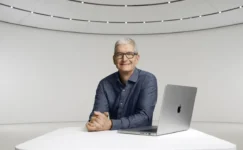 Tim Cook Apple CEO Görevini Bırakıyor: Yeni Dönem John Ternus ile Başlıyor