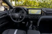 Toyota 500 Binden Fazla Aracı Geri Çağırıyor: Sorun Ekran Yazılımı