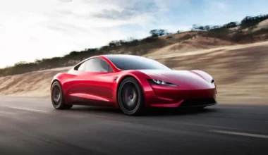 Yeni Tesla Roadster Çok Yakında Yollara Çıkıyor