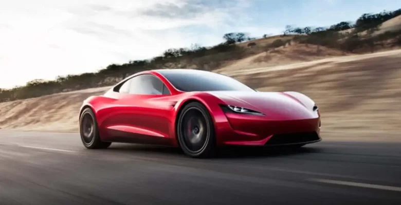 Yeni Tesla Roadster Çok Yakında Yollara Çıkıyor