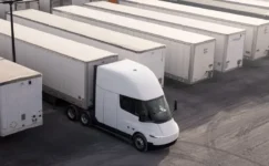 Elektrikli Tır Tesla Semi Avrupa Yollarına Çıkıyor: 550 Km Menzil