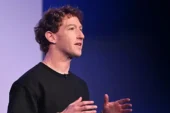 Mark Zuckerberg Hangi Telefonu Kullanıyor? Telefon Tercihi Şaşırttı