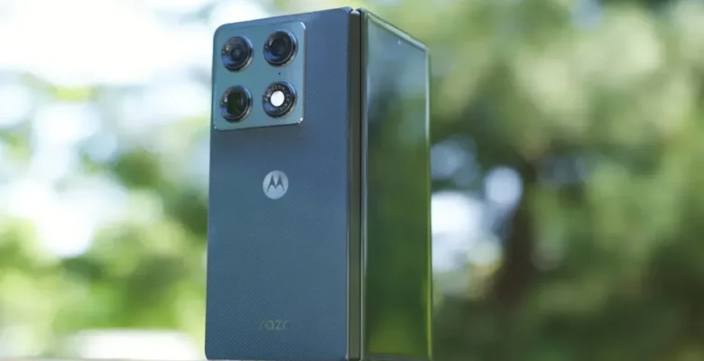 Motorola’dan Apple’a Yanıt Geldi: Yeni Katlanabilir Telefon