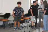 Ortaokul ve lise öğrencileri BTÜ’de robotlarla tanıştı Ortaokul ve lise öğrencileri BTÜ’de robotlarla tanıştı