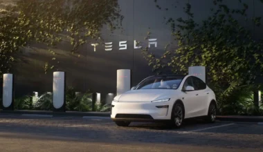 Tesla İstanbul’daki İlk Kapsamlı Merkezini Açtı: Forum İstanbul Tesla Center Hizmete Girdi
