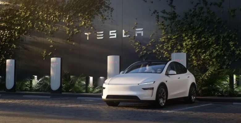 Tesla İstanbul’daki İlk Kapsamlı Merkezini Açtı: Forum İstanbul Tesla Center Hizmete Girdi