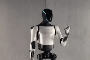 Tesla’nın İnsansı Robotu Optimus Seri Üretimde Zorlanıyor