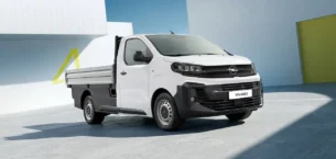 Türkiye’de Üretilen Opel Vivaro Kamyonet Dünya Sahnesine Çıkıyor