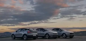 Volvo’dan Üçlü Yenilenme: Makyajlı XC40, EX40 ve EC40 Resmi Olarak Tanıtıldı Volvo’dan Üçlü Yenilenme: Makyajlı XC40, EX40 ve EC40 Resmi Olarak Tanıtıldı