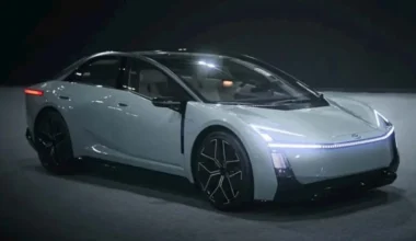 Yeni Toyota Corolla Elektrikli Motor Seçeneğiyle Geliyor