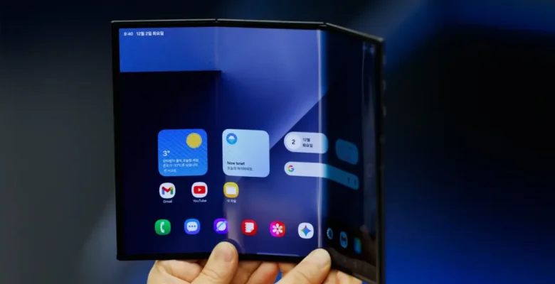 Ekran Altı Kamera Samsung Katlanabilirlere Geri Dönüyor
