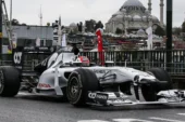 F1 V8 Motorlara Geri Dönüş Yapıyor