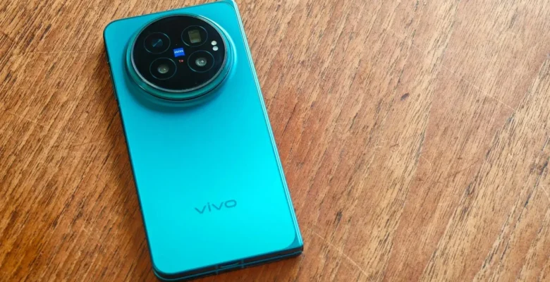 Katlanabilir Telefon Vivo X Fold6 Satışa Çıktı