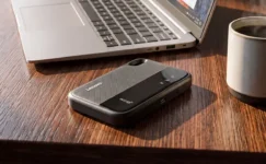 Lenovo’dan 12 Saat Pil Ömürlü Yeni Taşınabilir Wi-Fi 6 Modem