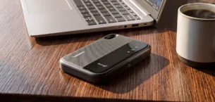 Lenovo’dan 12 Saat Pil Ömürlü Yeni Taşınabilir Wi-Fi 6 Modem