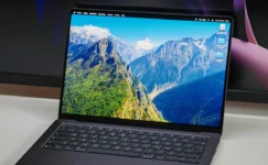 MacBook’a iPhone Takarak Yapay Zeka Çalıştırdılar: Performans Arttı