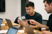 Nothing’in patronu Carl Pei’den iPhone Duo’ya ağır eleştiri: Bu parayı hak etmiyor!