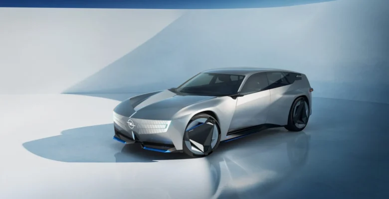 Opel STX Concept sergilendi: Station wagon ölmedi, elektrikle yeniden doğuyor!