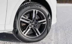 Pirelli’den Ağır ve Güçlü SUV’lara Özel Kış Lastiği: Scorpion Winter 3 Tanıtıldı