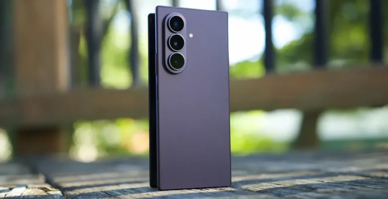 Samsung Katlanabilir Telefon Ailesini Genişletiyor: İki Yeni Model Yolda