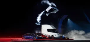 Tesla Roadster 612 km/s Hız Sınırını Roket Motorlarıyla Aşacak