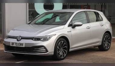 Volkswagen elektrikli Golf projesini askıya aldı, takvim kayıyor