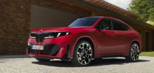 Yeni BMW iX4 tanıtıldı! 10 dakikada 296 km menzil kazandırıyor